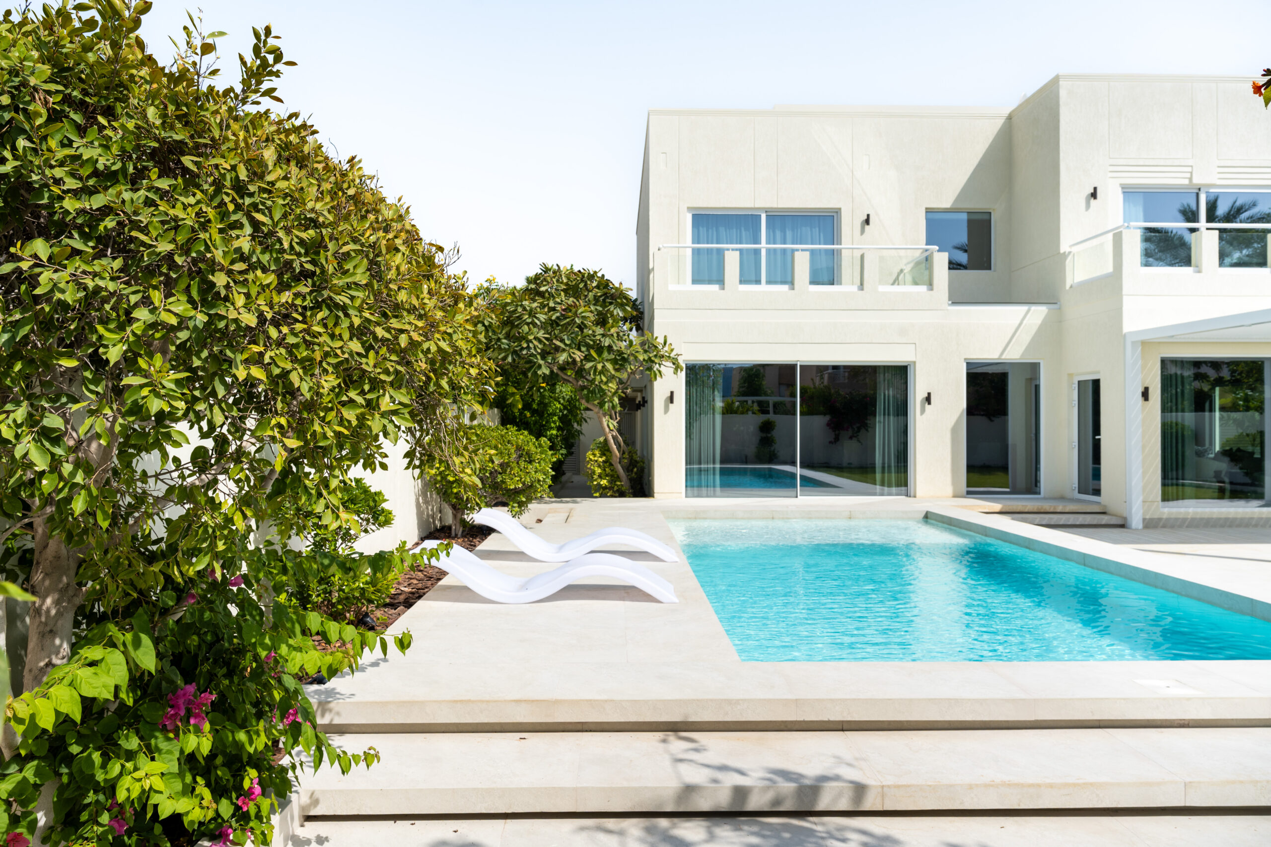 Common Landscaping Mistakes Dubai Homeowners Should Avoid