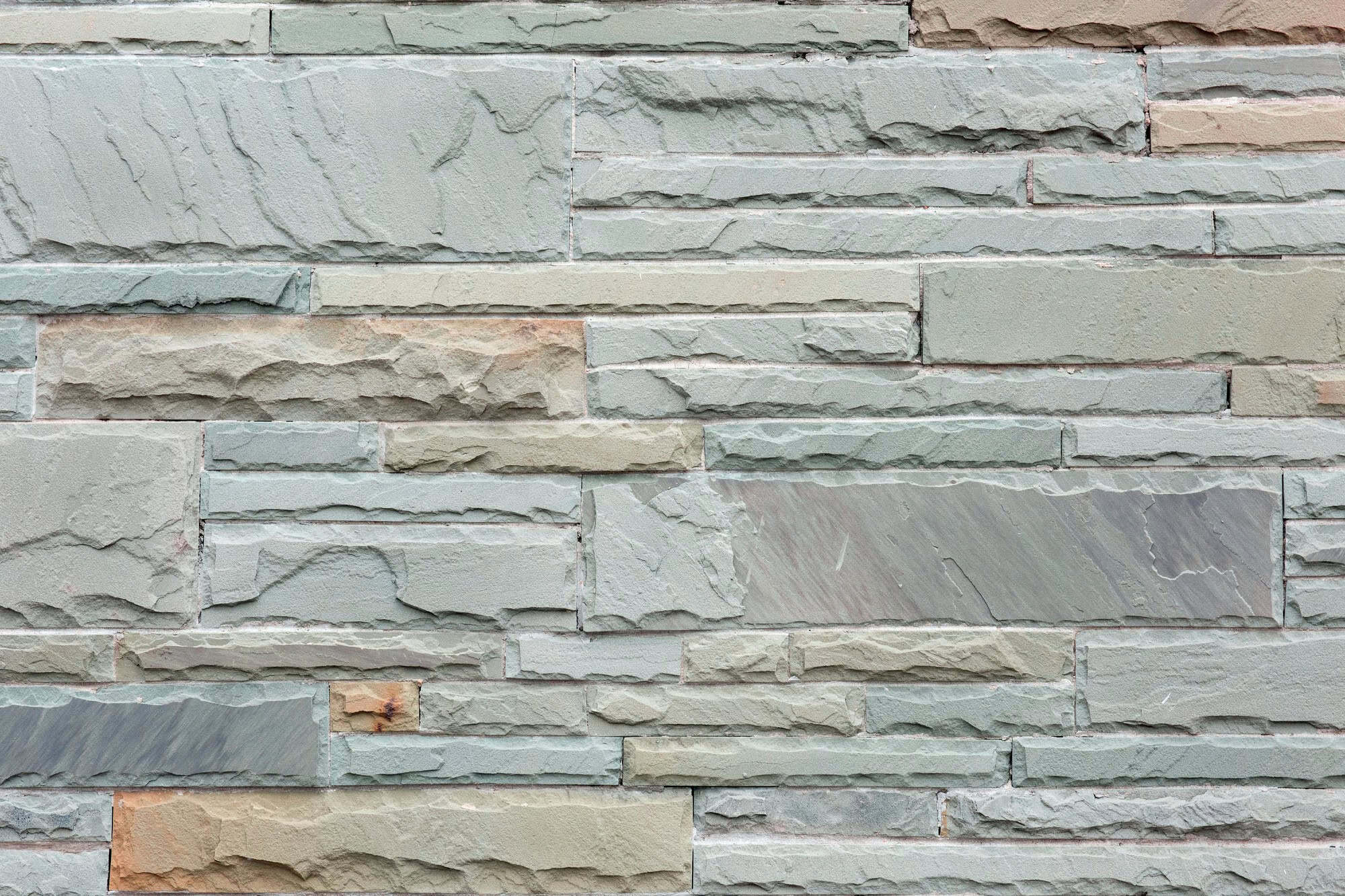 Transform Your Outdoor Walls: Top Wall Cladding Ideas for UAE Villas and Gardens
