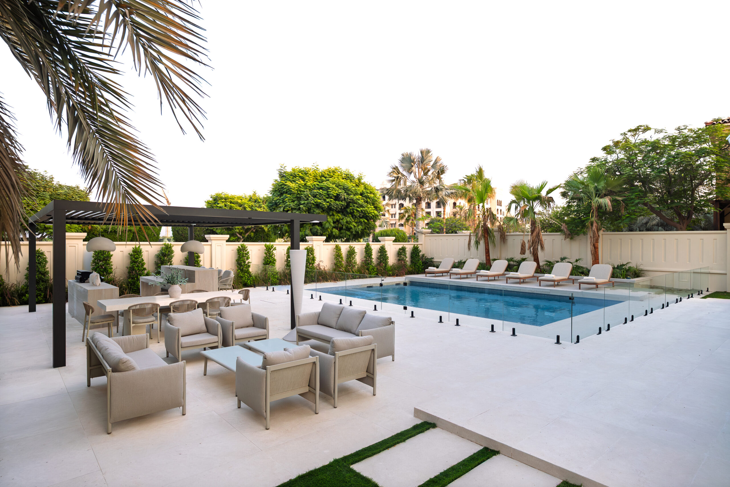 Every successful garden begins with a clear plan. We review your property layout, learn how you want to use the space, and develop a design that brings planting, pathways, shade, lighting and circulation together. Plant and material choices are considered in relation to sun exposure, heat and water requirements before installation begins.